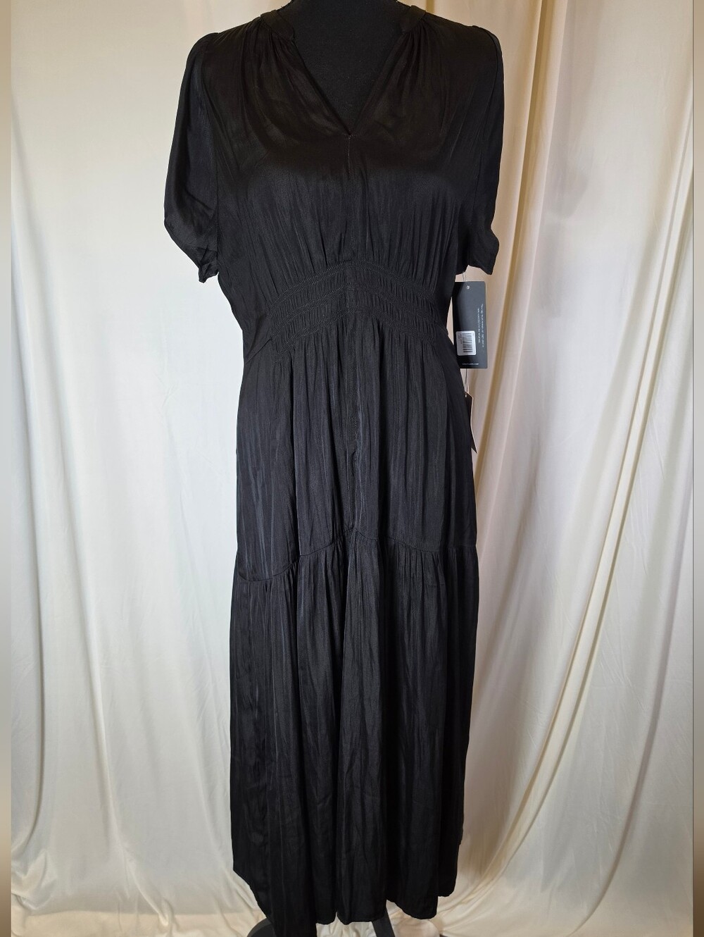NWT Rielle Black V Neck Smocked Waist Tiered Maxi Dress Boho Romantic Womens L